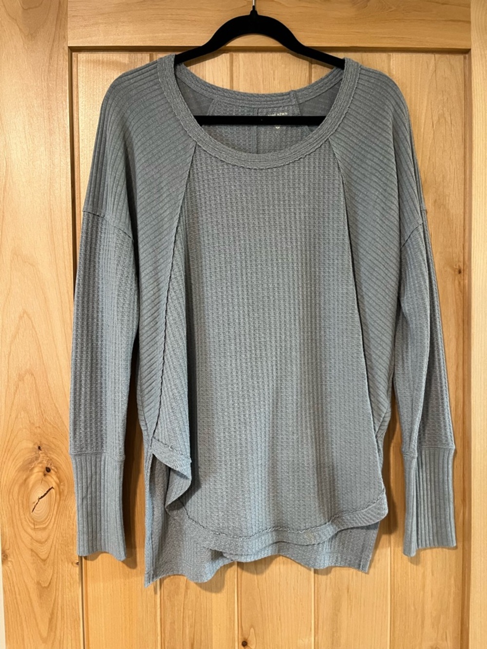 Ruff Hewn Crewneck Waffle Knit Shirt in Light Gray Size L